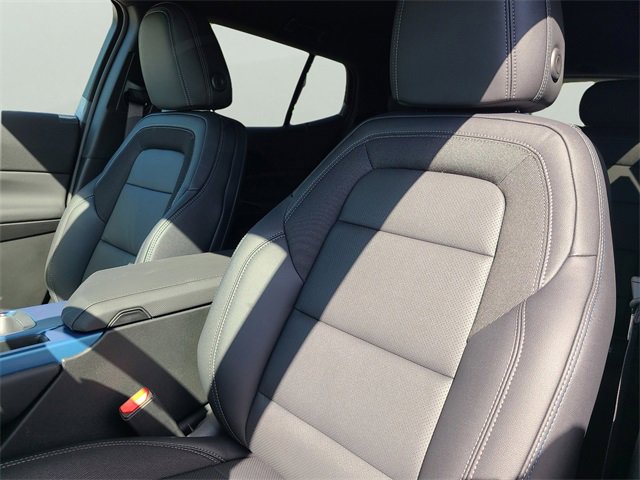 New 2026 Chevrolet Equinox EV LT image 23