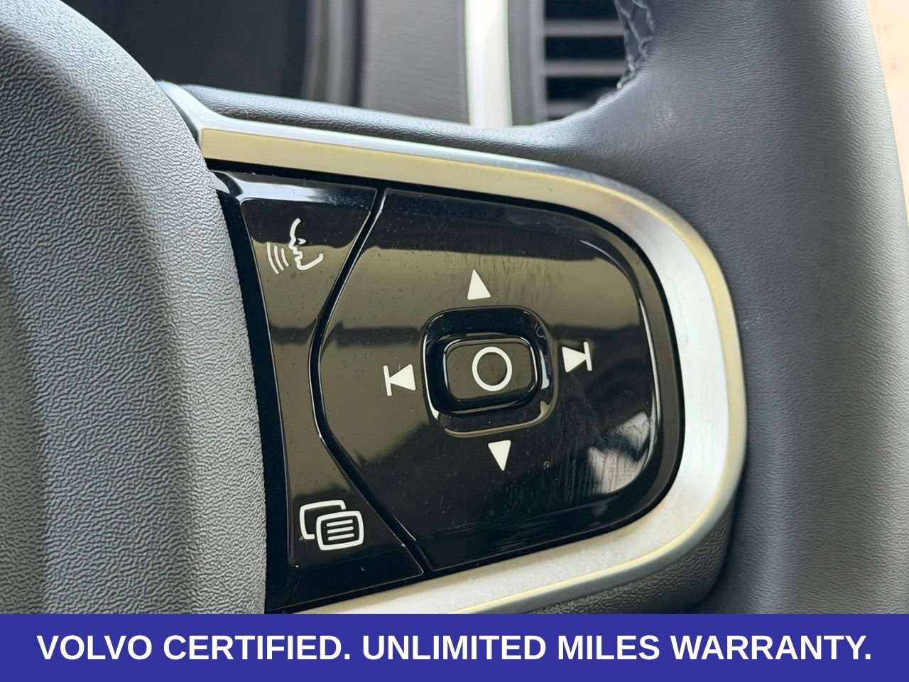 Certified 2025 Volvo XC90 B5 Core w/ Protection Package Premier AWD/4WD image 18