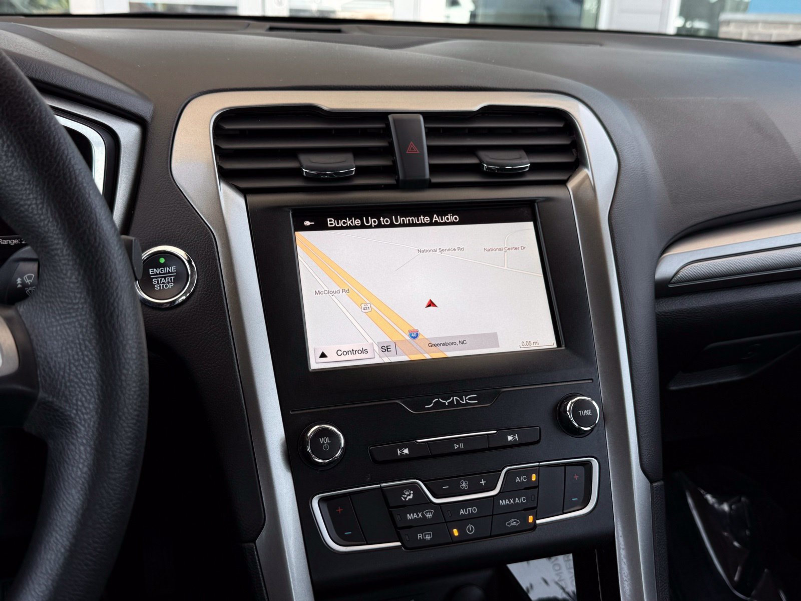 Used 2019 Ford Fusion SE FWD image 35