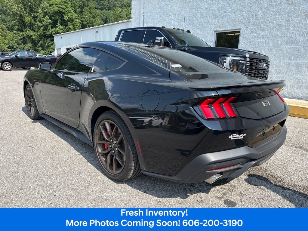 Used 2024 Ford Mustang GT Premium RWD image 8