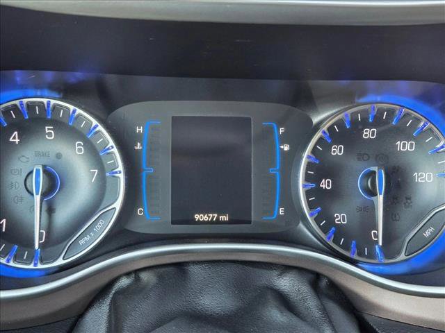 Used 2017 Chrysler Pacifica LX image 11