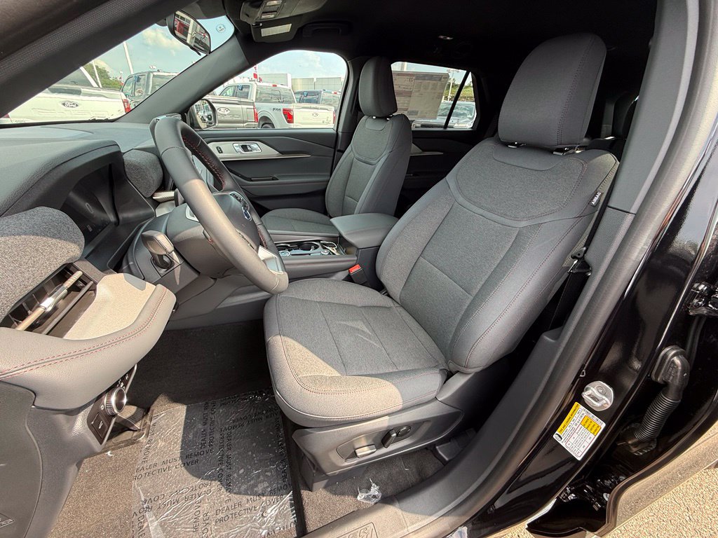 New 2027 Ford Explorer Active AWD/4WD image 16