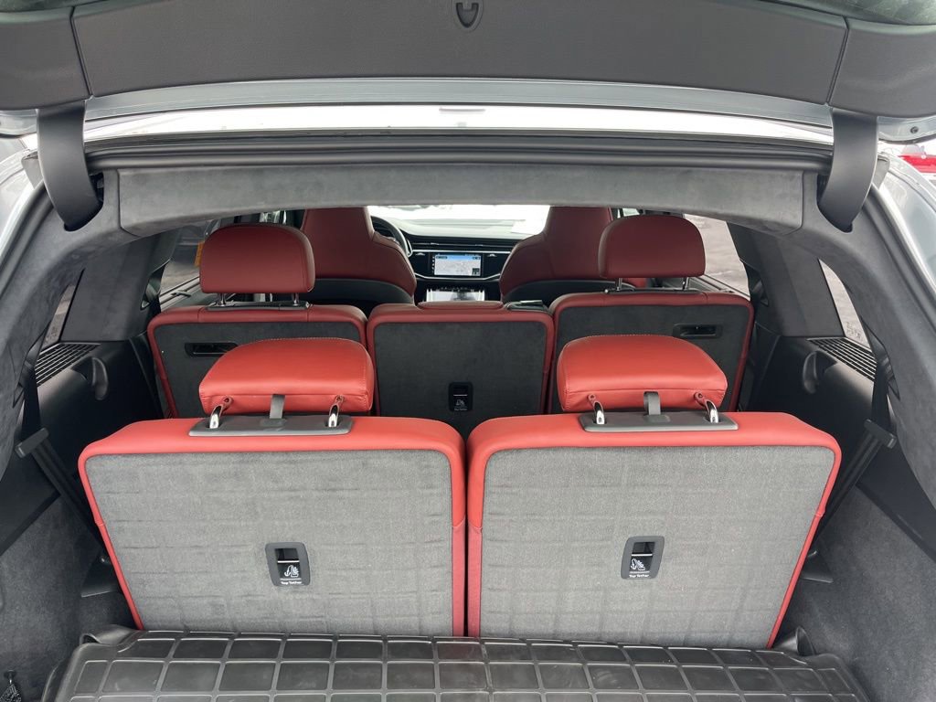 Used 2023 Audi SQ7 Prestige w/ Sport Package image 12