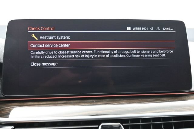 Used 2021 BMW 530i xDrive w/ Premium Package AWD/4WD image 16