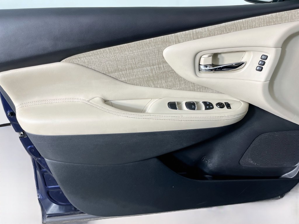 Used 2023 Nissan Murano SL w/ SL Moonroof Package FWD image 27