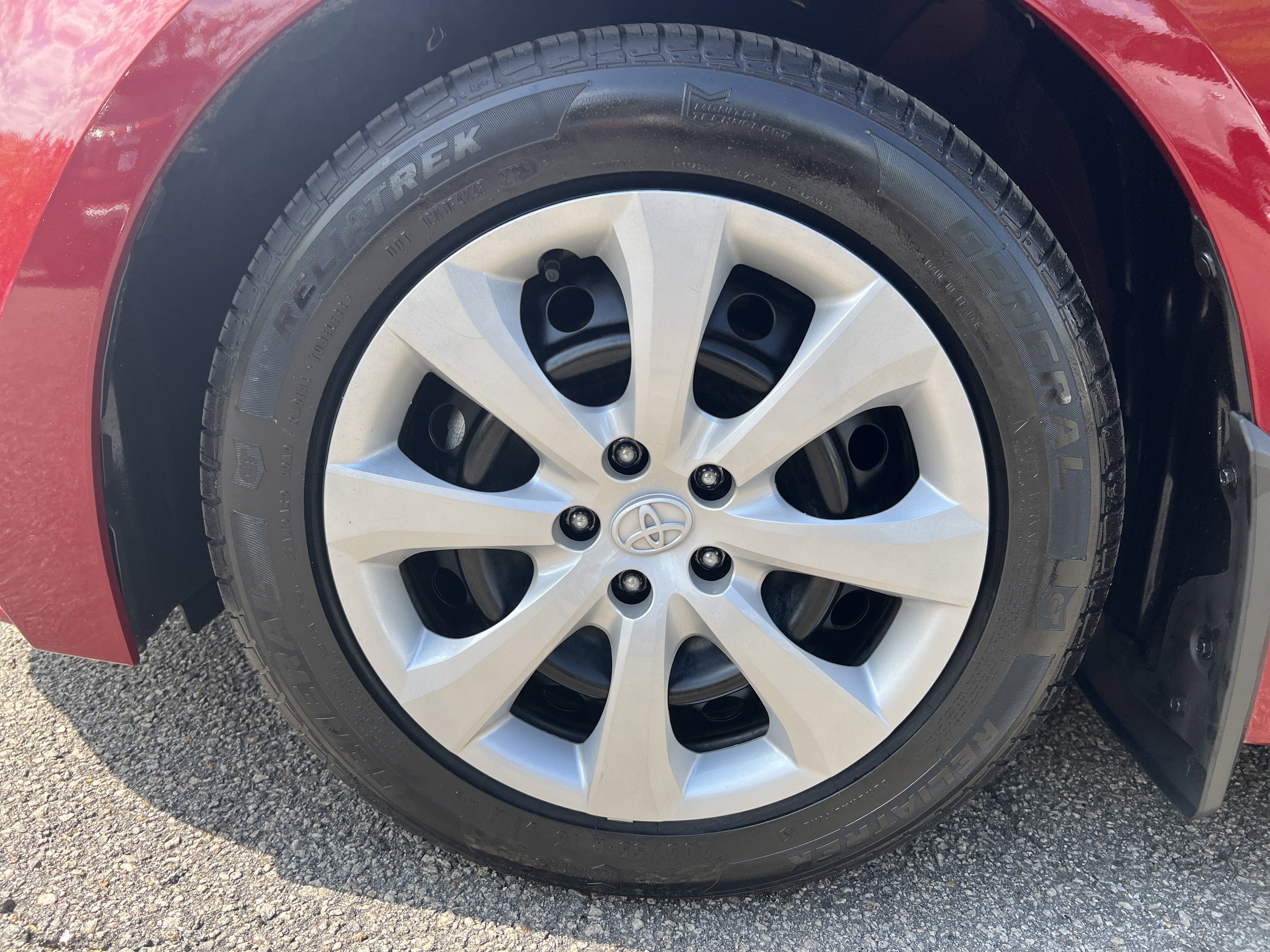 Certified 2024 Toyota Corolla LE FWD image 21