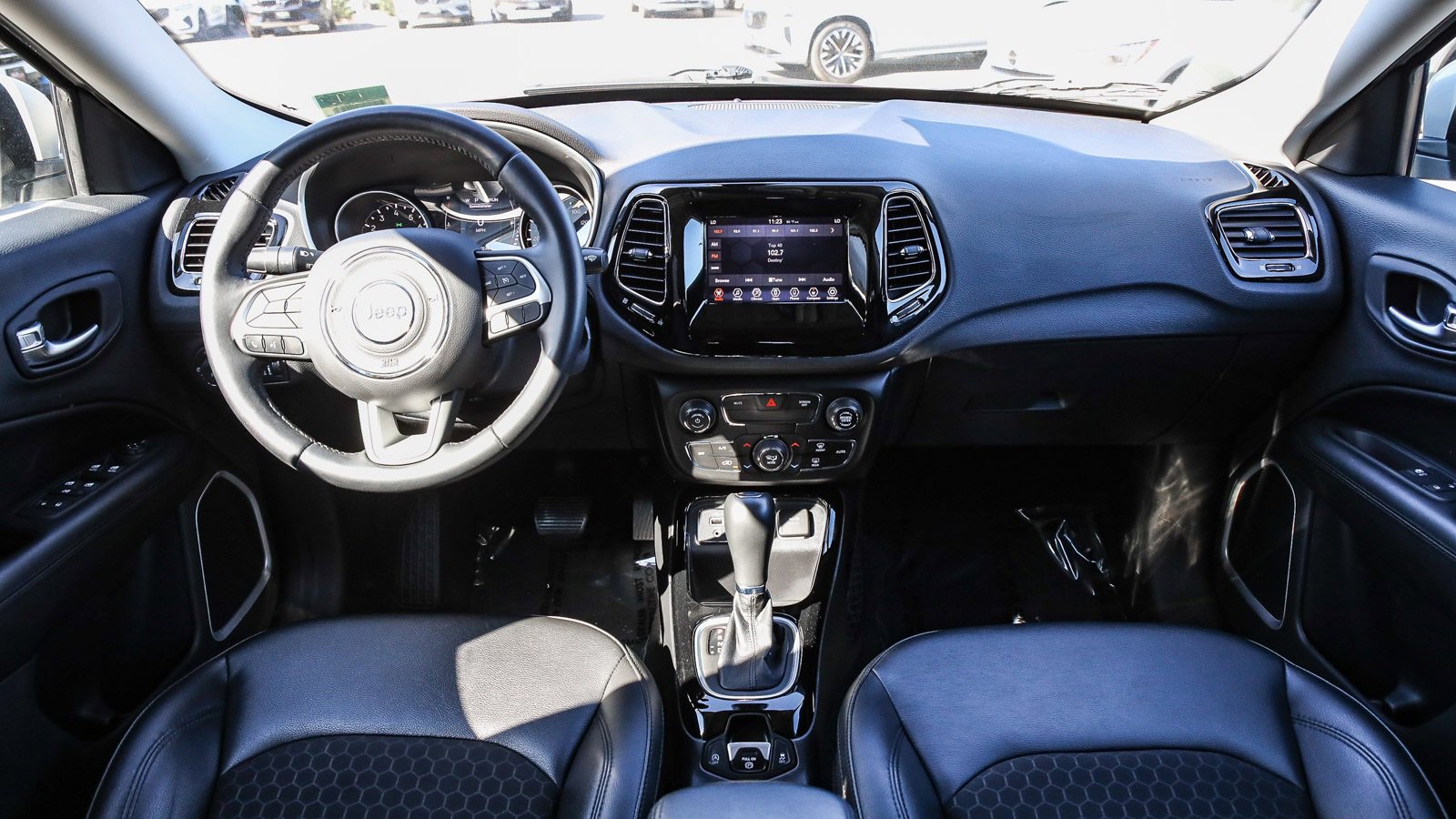 Used 2021 Jeep Compass Latitude image 12