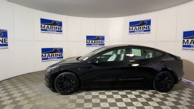 Used 2023 Tesla Model 3 Standard Range image 7