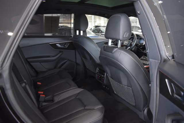 Used 2024 Audi Q8 Premium Plus w/ Premium Plus Package AWD/4WD image 27
