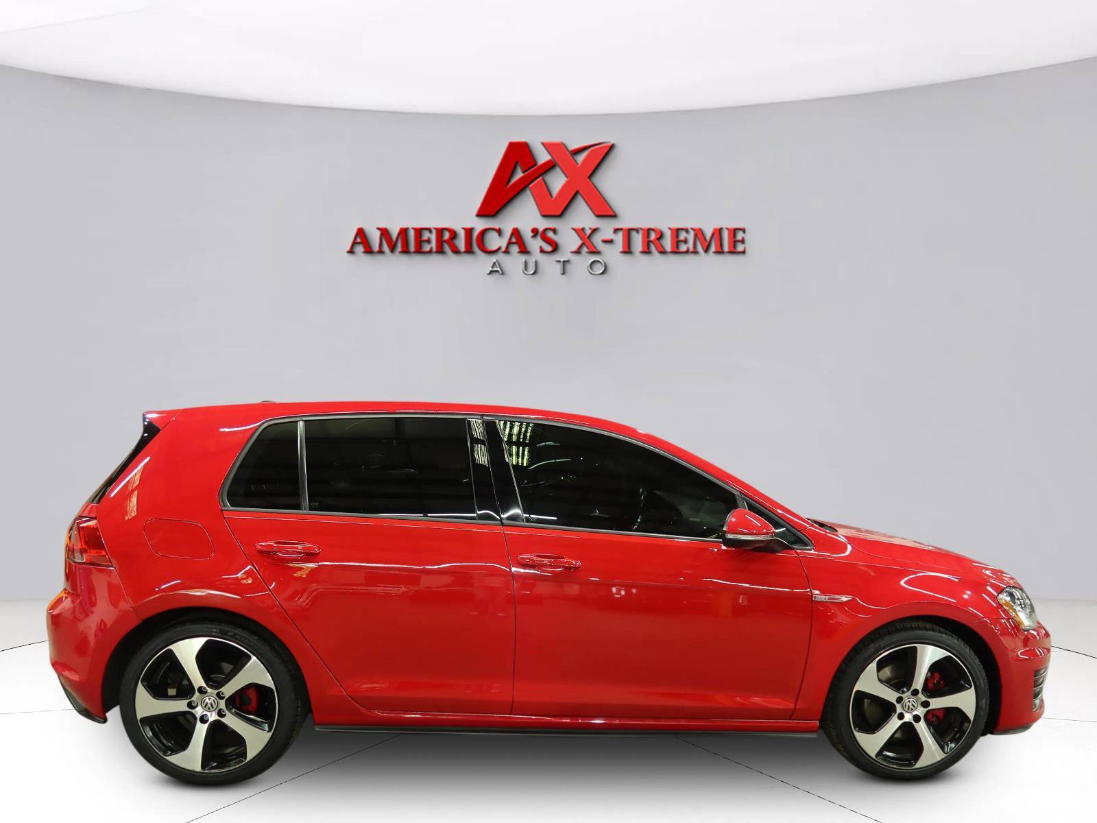 Used 2017 Volkswagen GTI 4-Door FWD image 8