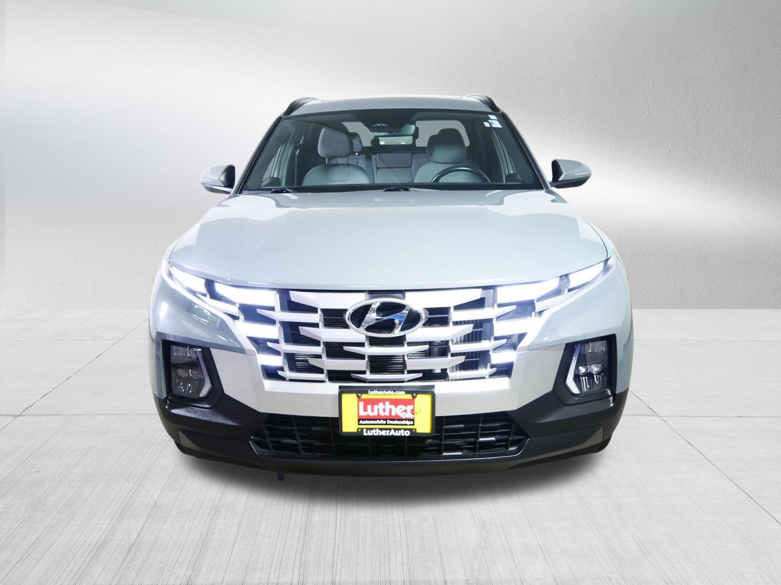 Used 2022 Hyundai Santa Cruz SEL Premium AWD/4WD image 2