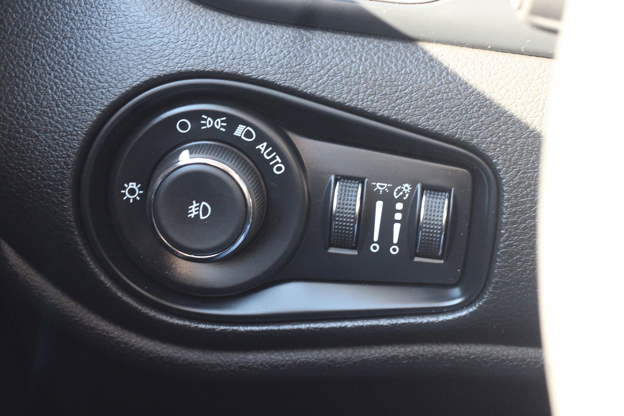 Used 2022 Jeep Renegade Latitude image 21