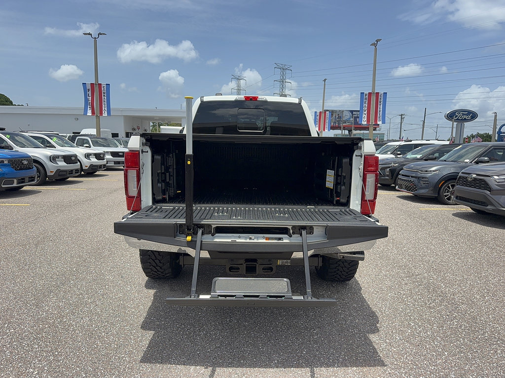 Used 2021 Ford F250 King Ranch w/ King Ranch Ultimate Package AWD/4WD image 7