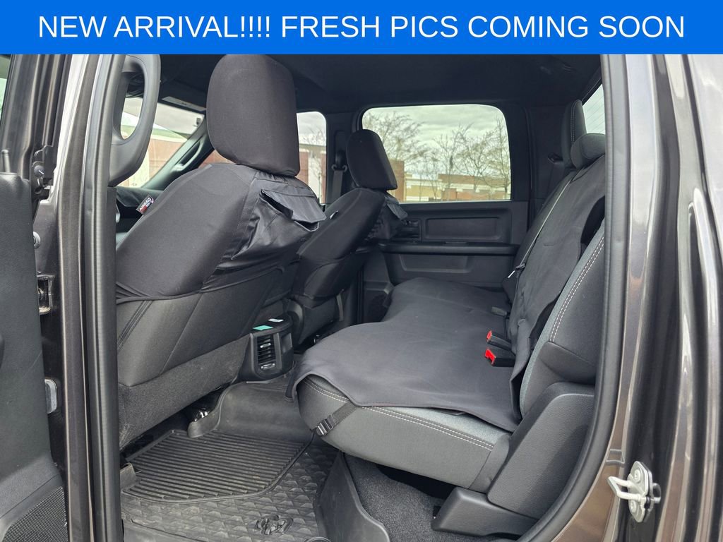 Used 2024 RAM 2500 Tradesman w/ Chrome Appearance Group image 14