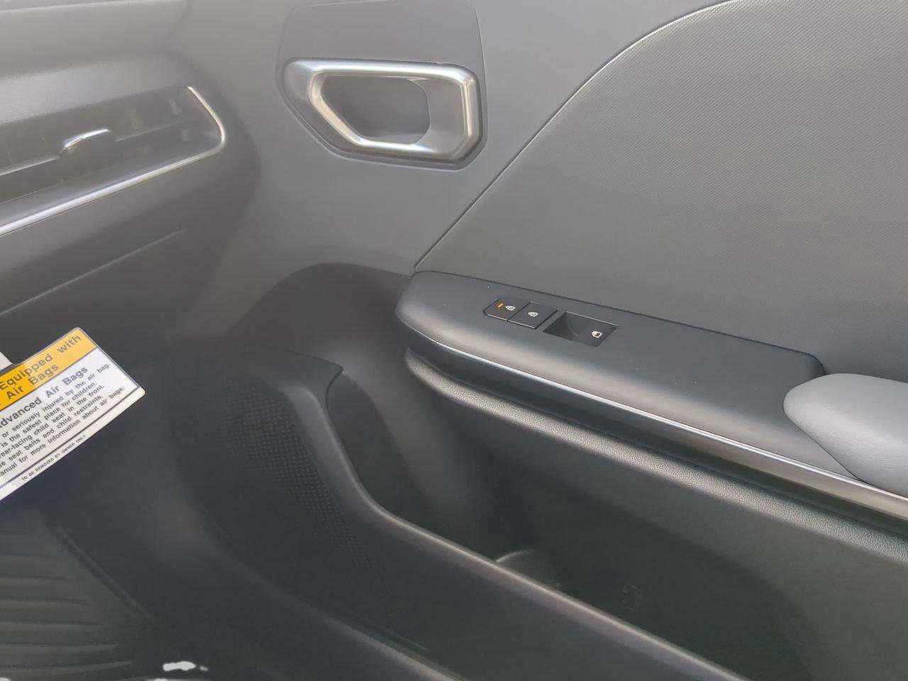 New 2025 Kia K4 LXS image 14