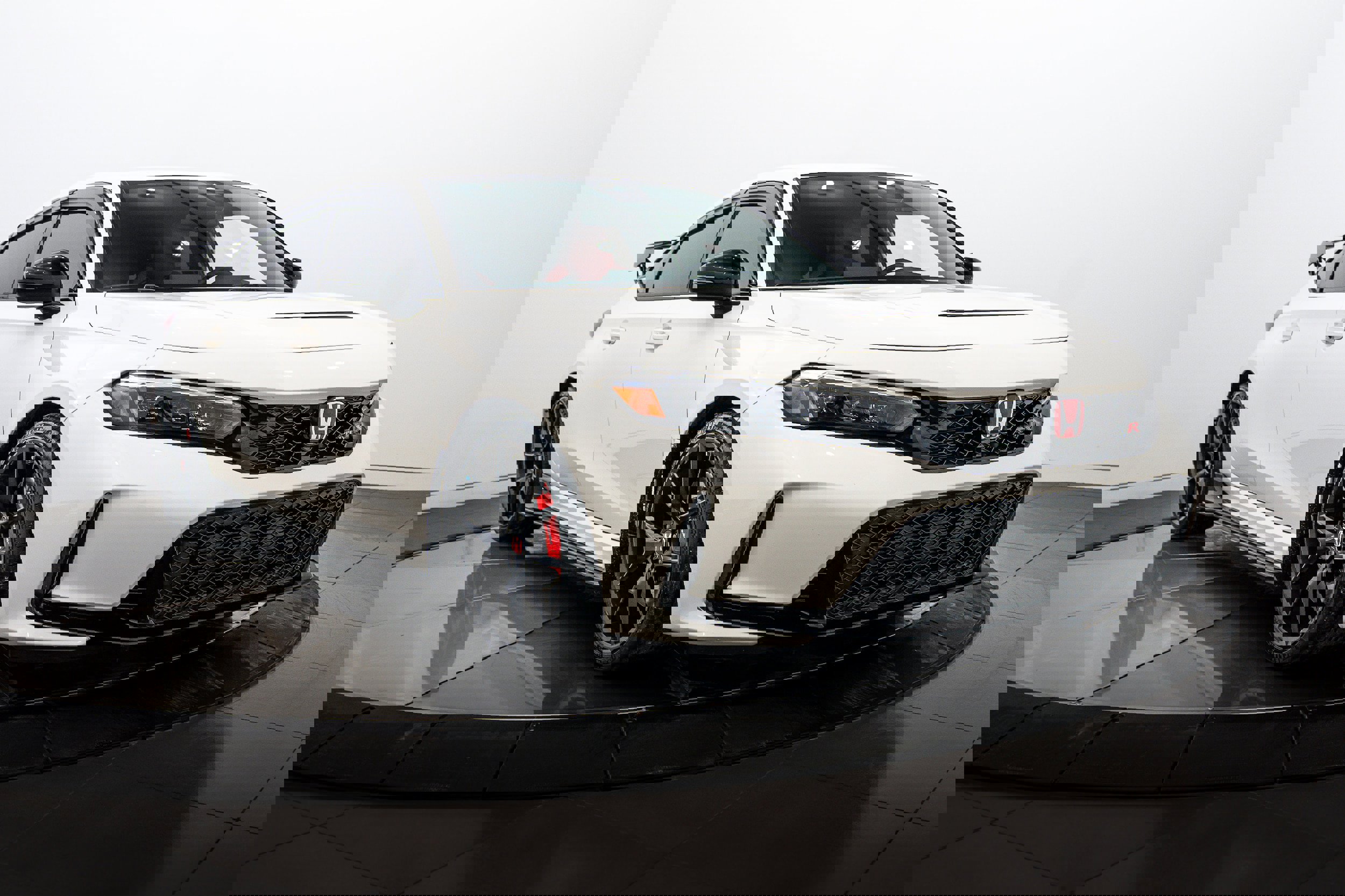 Used 2023 Honda Civic Type R image 2