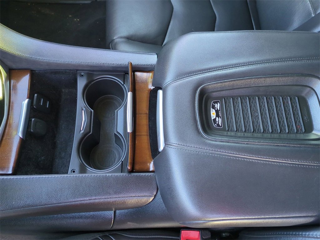 Used 2020 Cadillac Escalade ESV Premium Luxury image 35