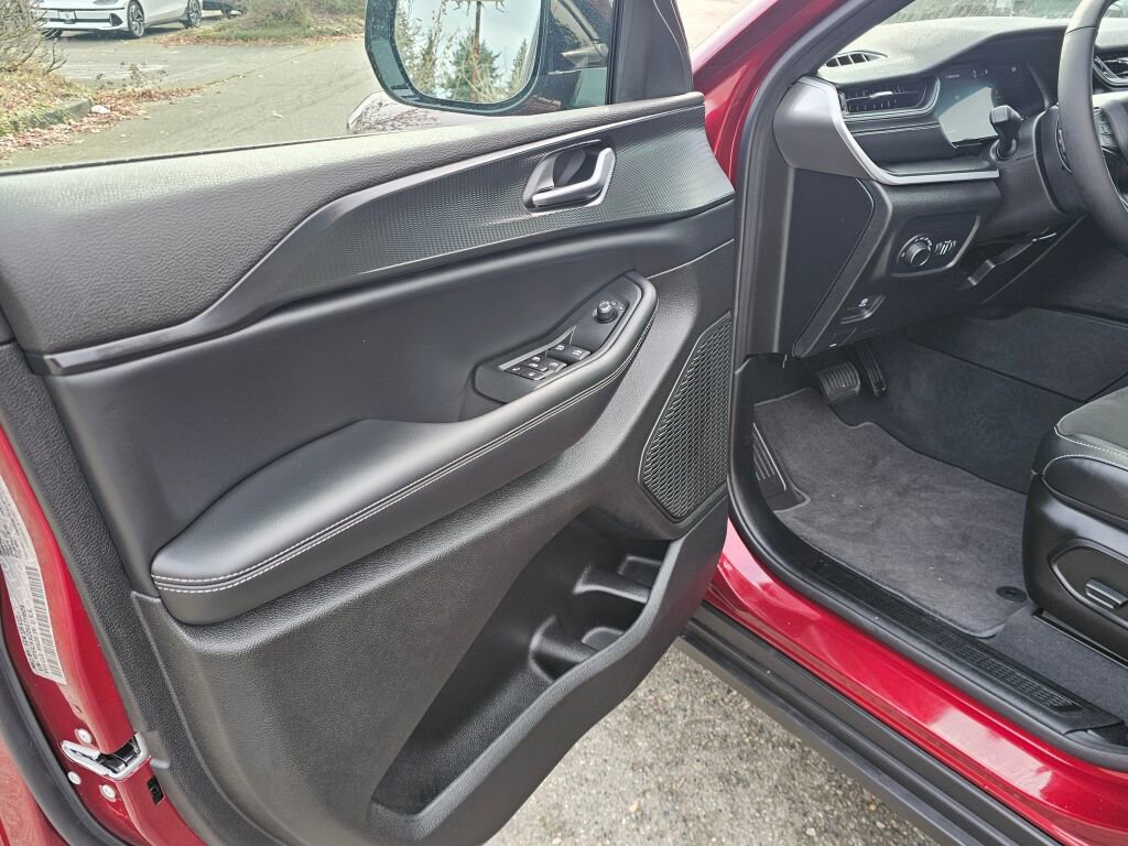 New 2025 Jeep Grand Cherokee L Altitude image 19