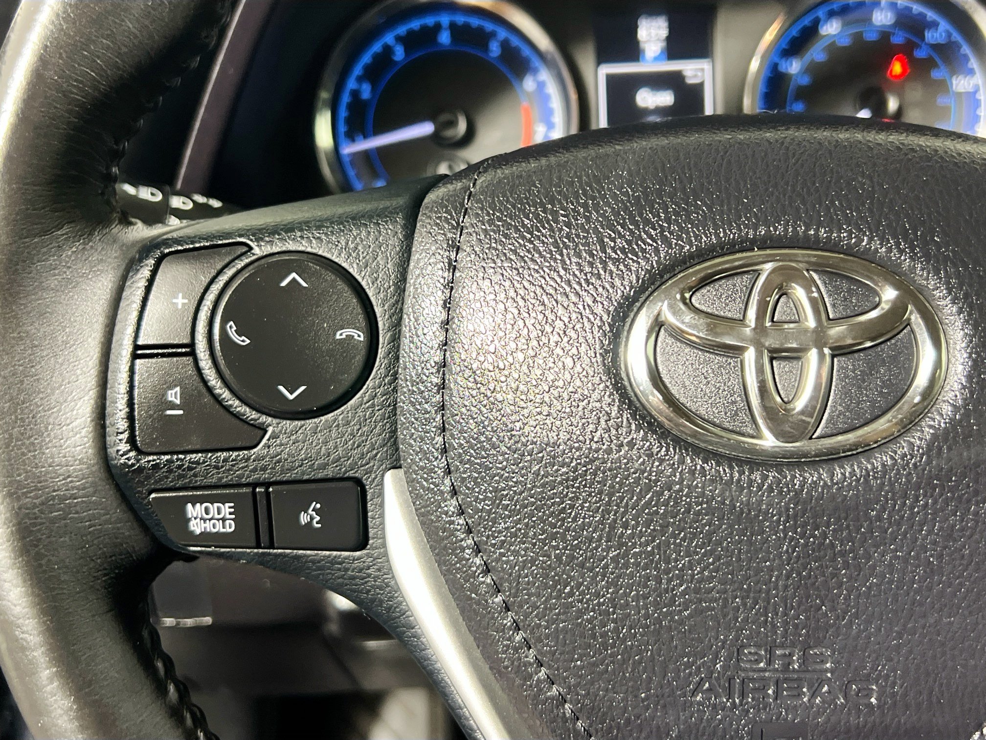 Used 2017 Toyota Corolla XSE FWD image 18