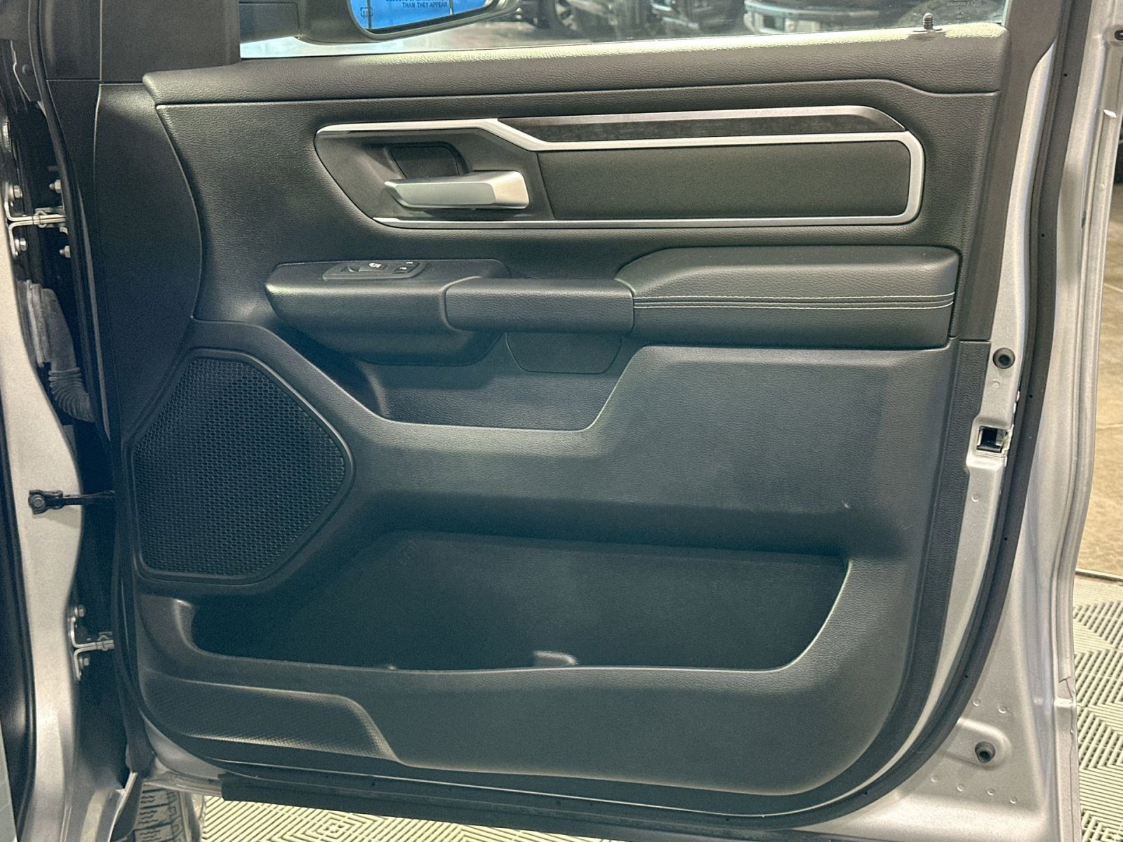 Used 2023 RAM 1500 Big Horn image 35