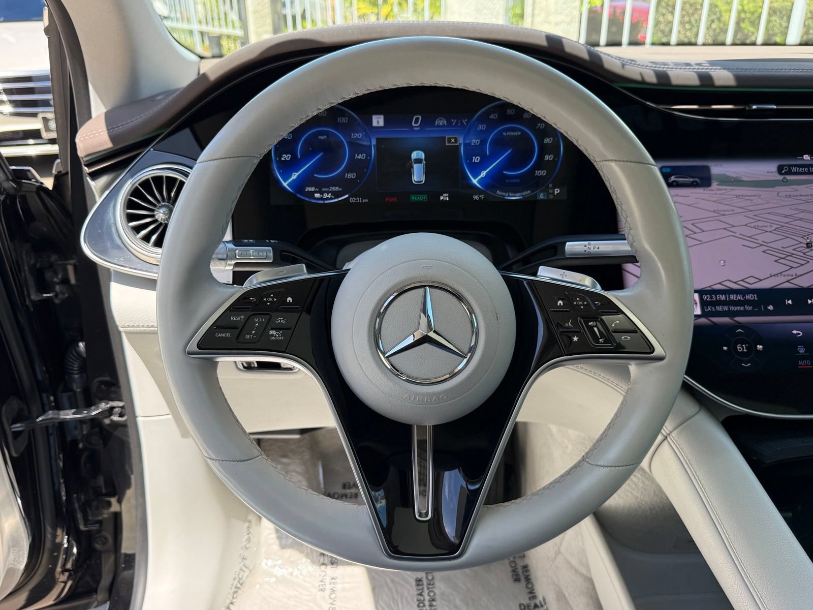 Used 2023 Mercedes-Benz EQS 580 4MATIC SUV image 29