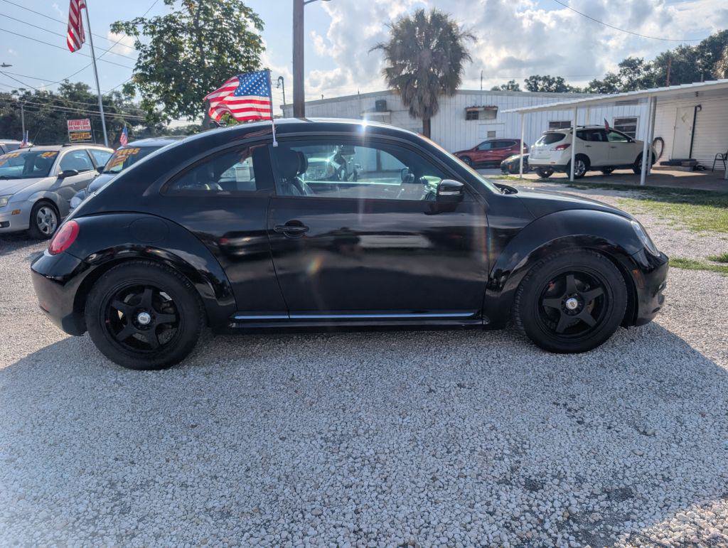 Used 2012 Volkswagen Beetle 2.5 FWD image 4