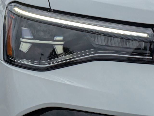 New 2026 Volkswagen Taos SE FWD image 10