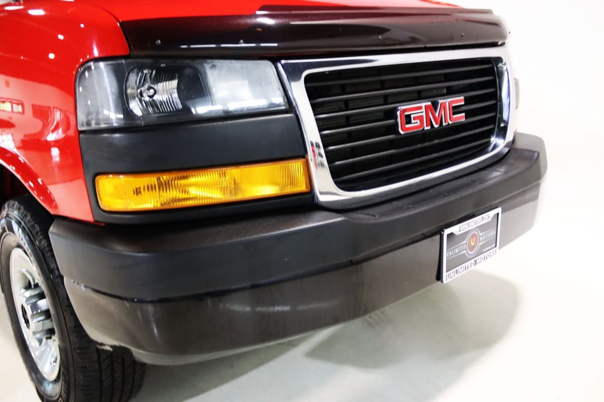 Used 2023 GMC Savana 3500 Extended w/ Driver Convenience Package RWD image 20
