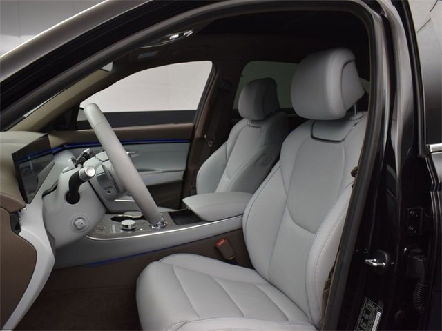 Used 2026 Genesis GV70 2.5T Advanced image 9