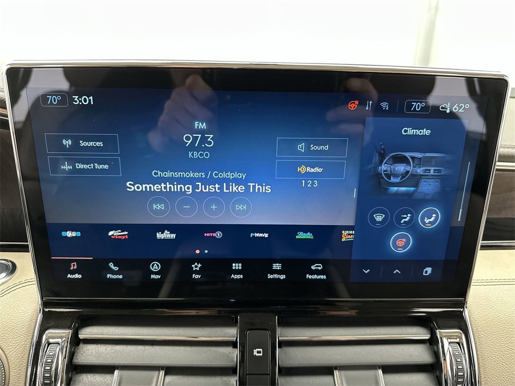 Used 2024 Lincoln Navigator L Reserve image 16