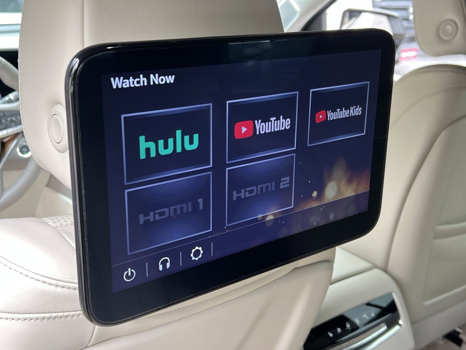 Used 2022 Cadillac Escalade Sport Platinum w/ LPO, ONYX Package image 35