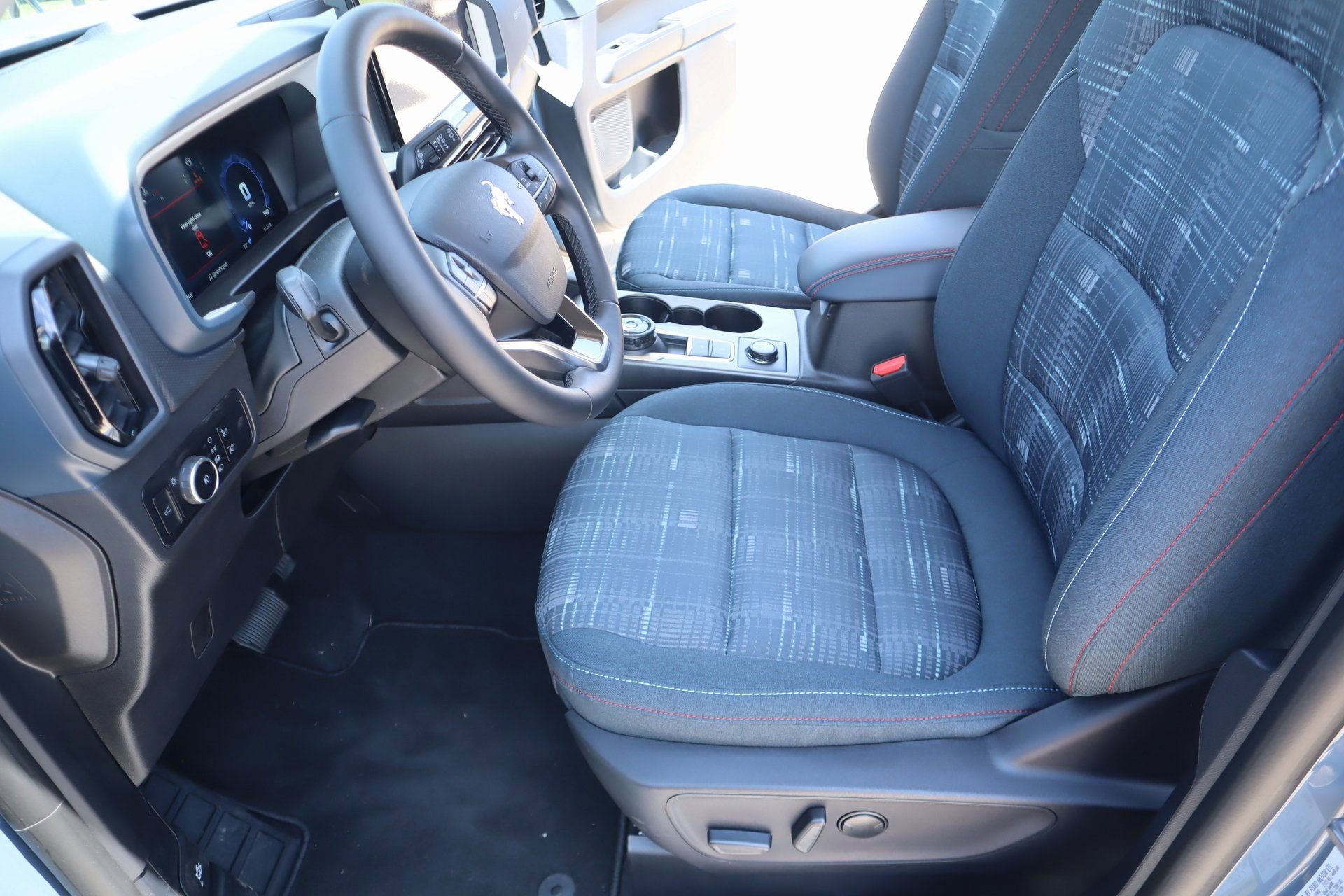 New 2025 Ford Bronco Sport Heritage w/ Convenience Package image 11