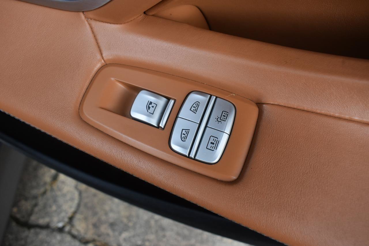 Used 2018 BMW 750i xDrive AWD/4WD image 40