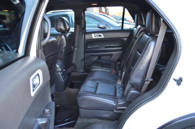 Used 2013 Ford Explorer XLT AWD/4WD image 47