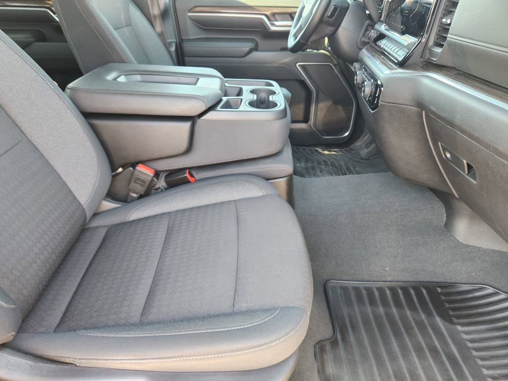 Used 2024 Chevrolet Silverado 3500 LT w/ Convenience Package image 20