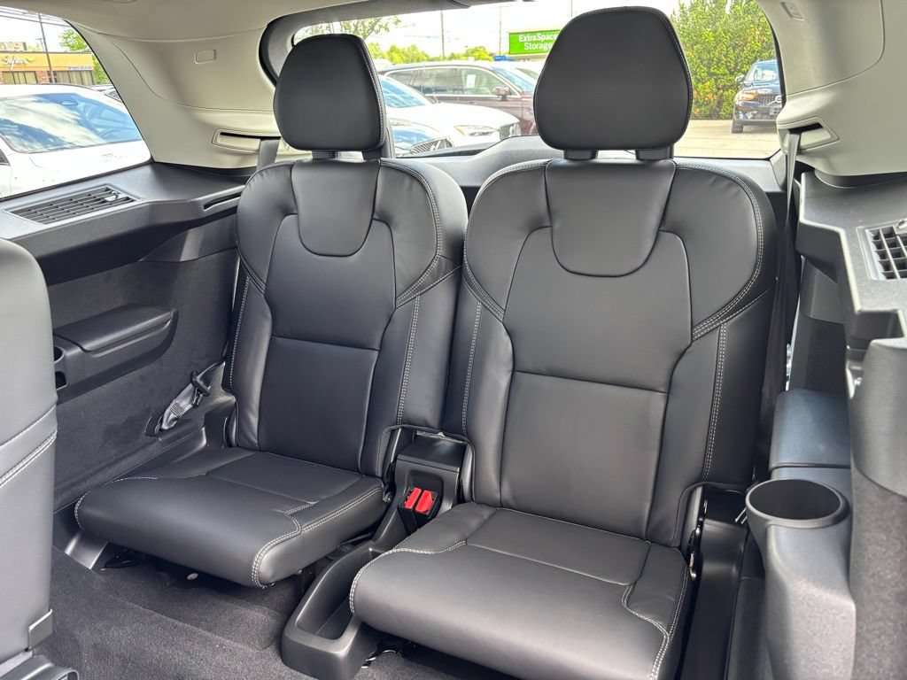 New 2026 Volvo XC90 B6 Ultra w/ Protection Package AWD/4WD image 17
