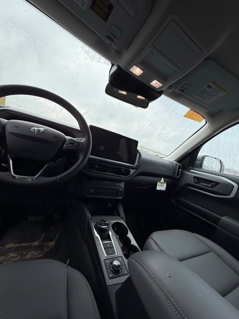 Used 2025 Ford Bronco Sport Badlands image 12