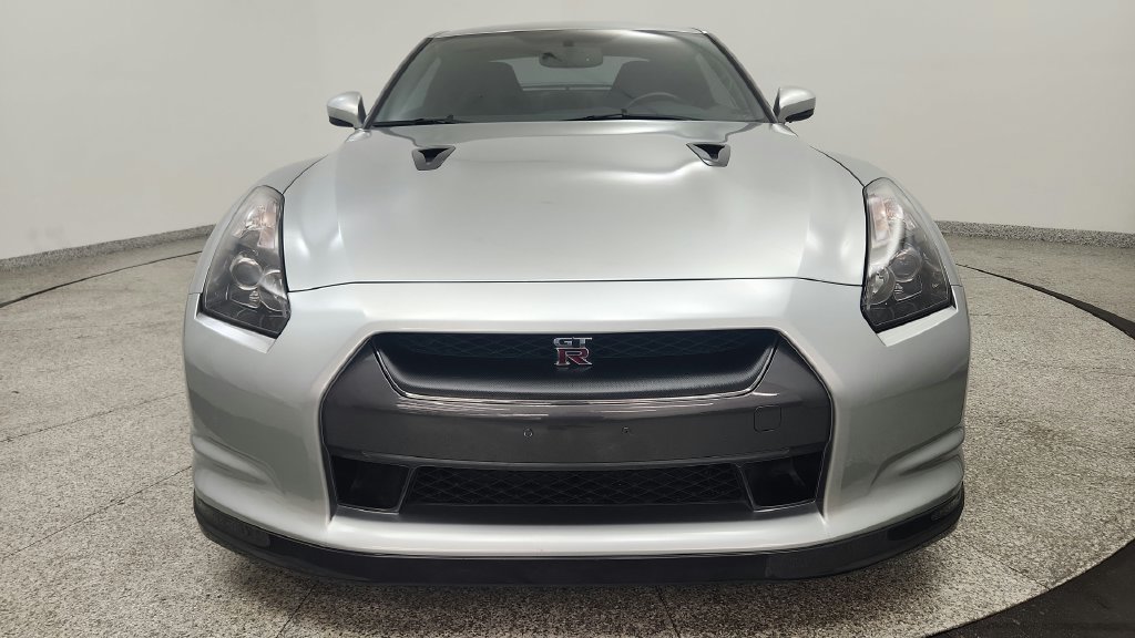 Used 2009 Nissan GT-R Premium AWD/4WD image 9