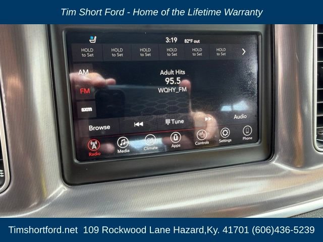 Used 2020 Dodge Charger SXT w/ Leather Interior Group RWD image 15