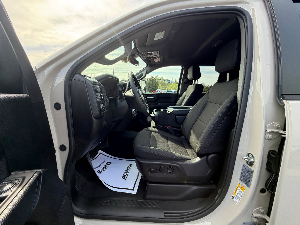 Certified 2026 Chevrolet Silverado 2500 Custom w/ Custom Value Package AWD/4WD image 2