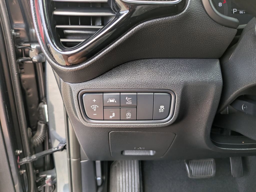 Certified 2022 Kia Soul Turbo FWD image 28