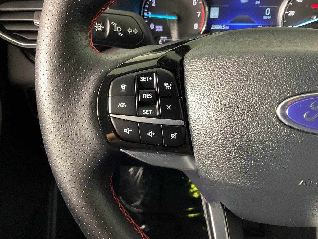Certified 2023 Ford Explorer ST-Line AWD/4WD image 24