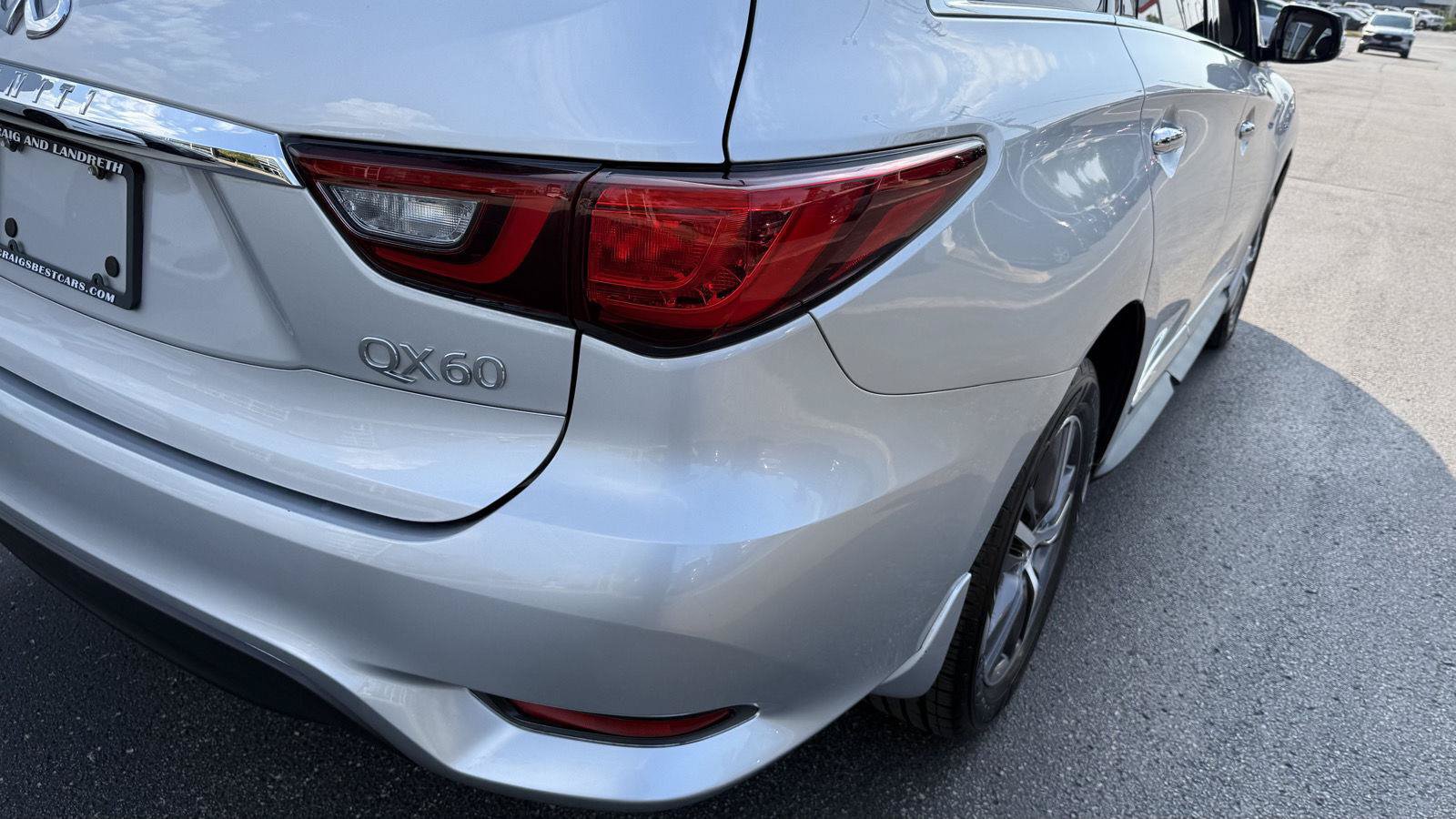 Used 2019 INFINITI QX60 Pure AWD/4WD image 16