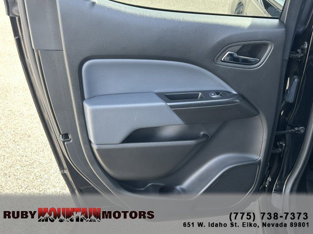 Used 2022 Chevrolet Colorado Z71 w/ Z71 Midnight Edition image 18