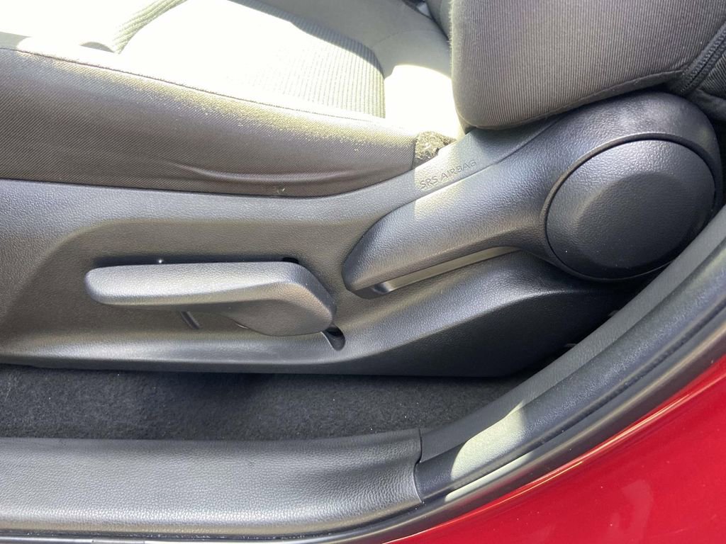 Used 2023 Toyota RAV4 LE image 15