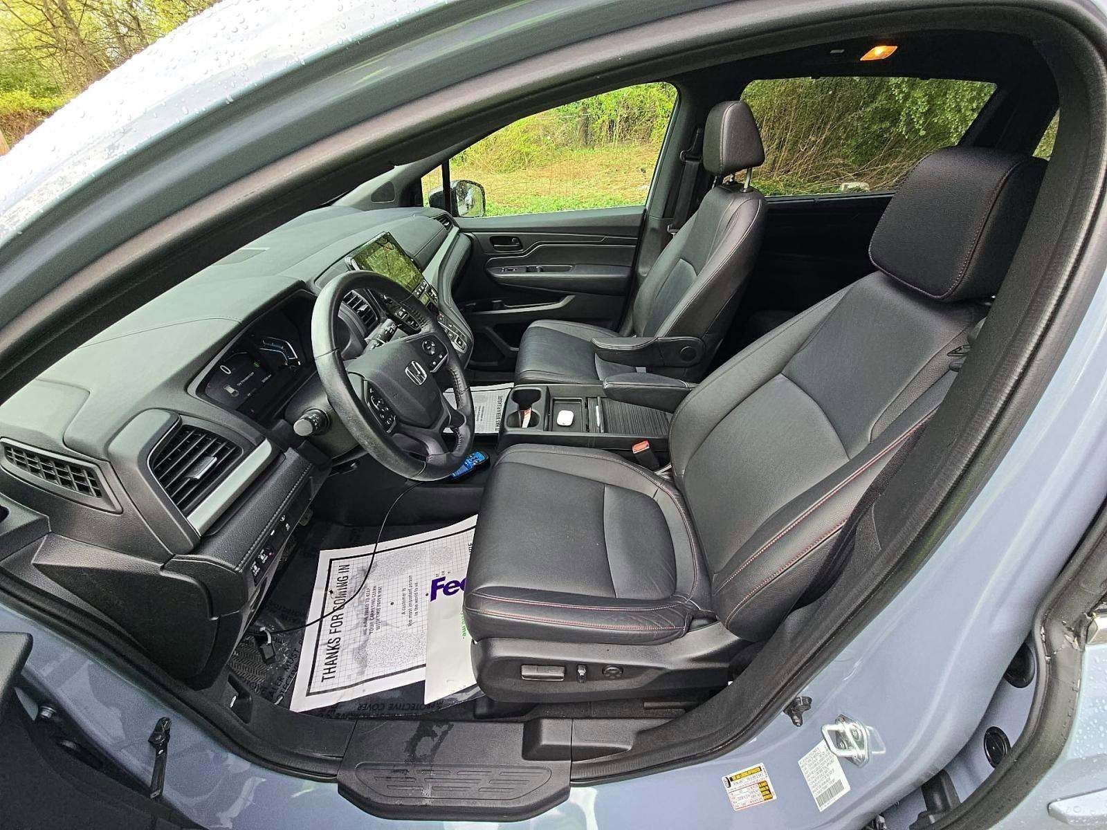 Used 2023 Honda Odyssey Sport image 6