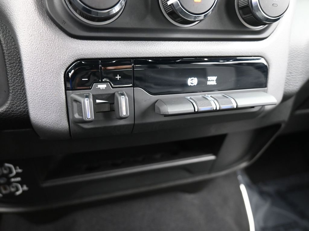 Used 2024 RAM 2500 Big Horn image 26