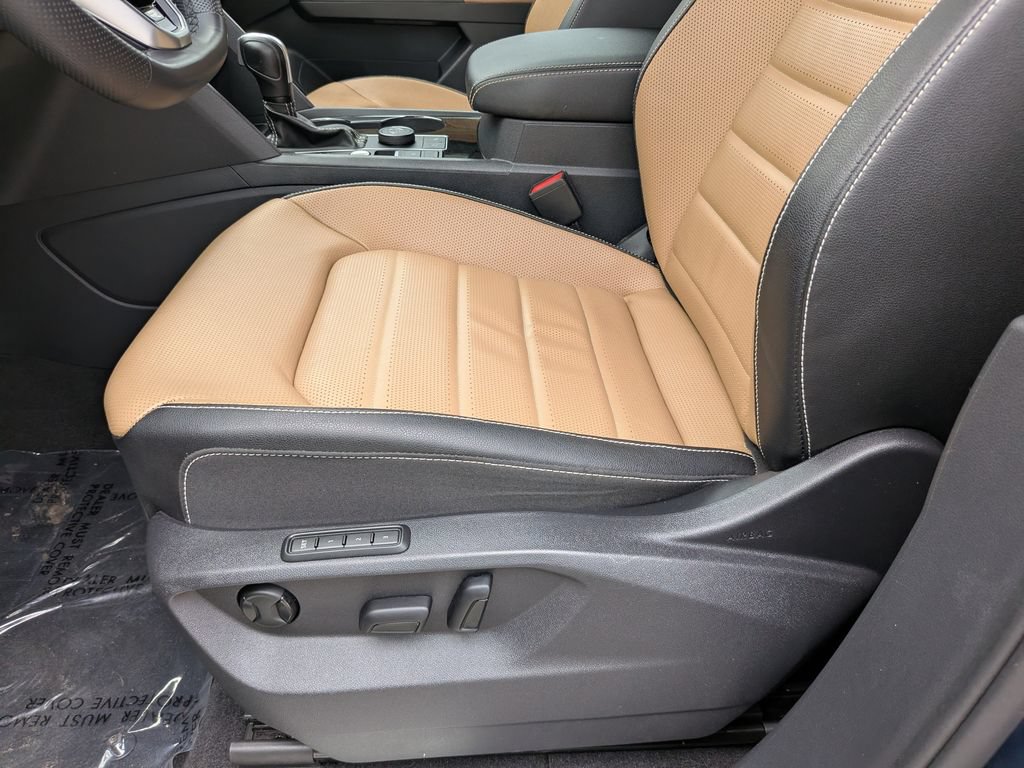 Certified 2023 Volkswagen Atlas Cross Sport SEL Premium R-Line AWD/4WD image 21
