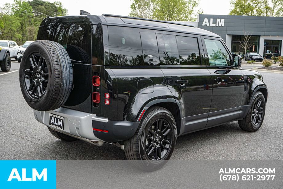 Used 2024 Land Rover Defender 110 S image 6