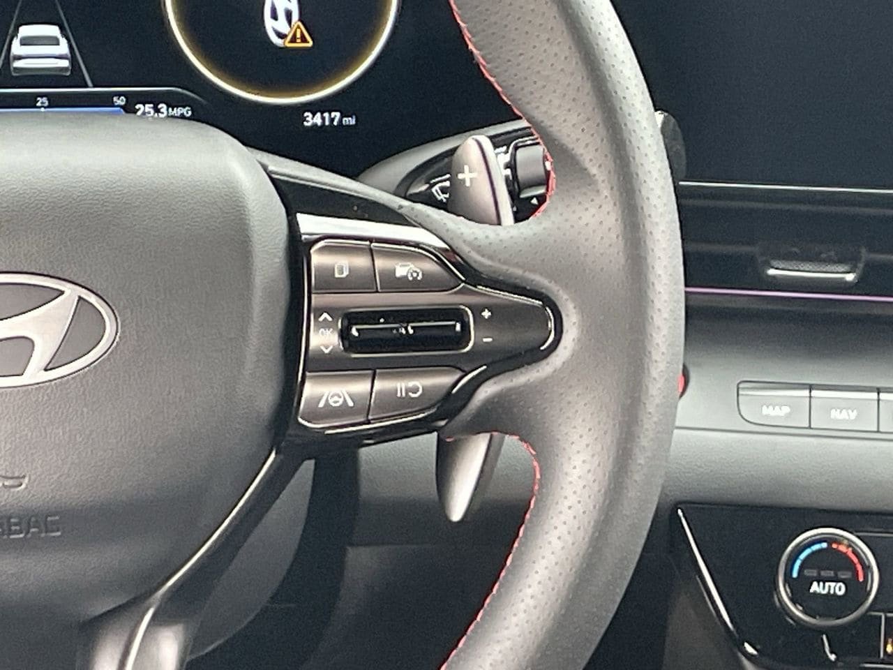Certified 2025 Hyundai Elantra N Line FWD image 23